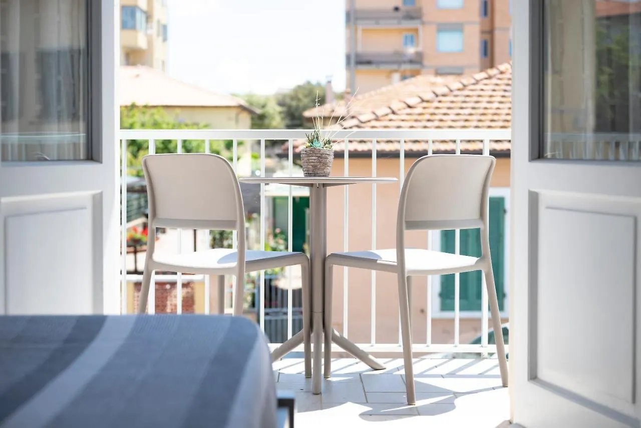 Le Case Di Salvia San Vincenzo 0*,